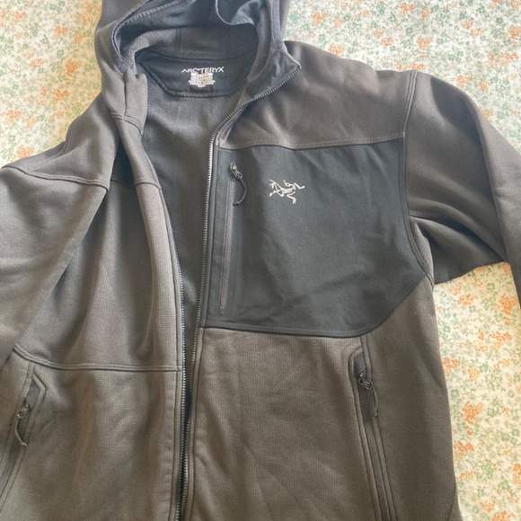 Arcteryx Men’s Fortrez Hoody - Picture 8 of 8